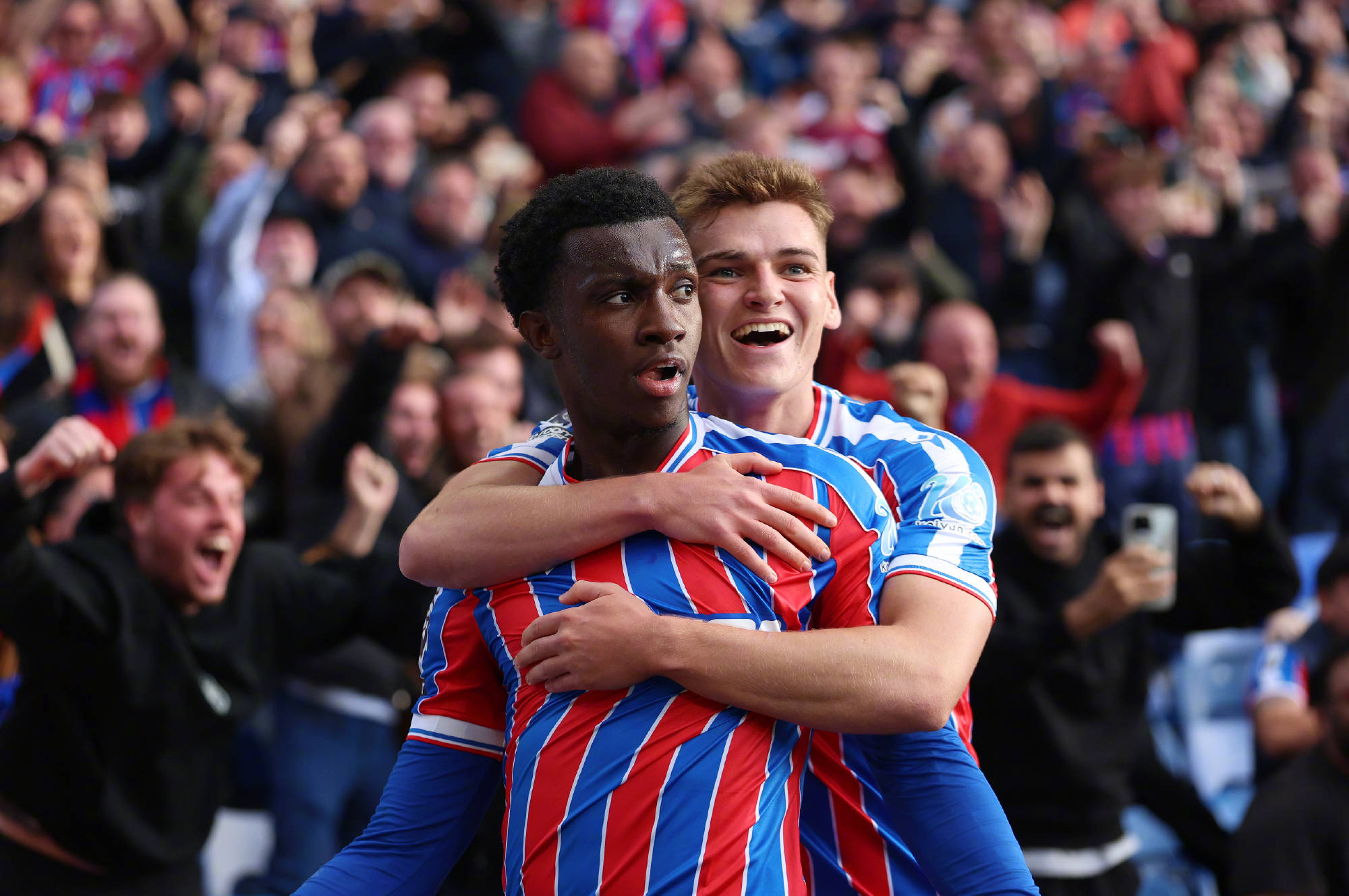 冷门频出!英超战况跌宕起伏 冷门频出!英超战况跌宕起伏