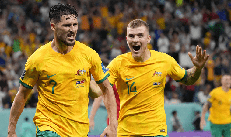 德国队险胜丹麦队，黄鸭组合刷新纪录