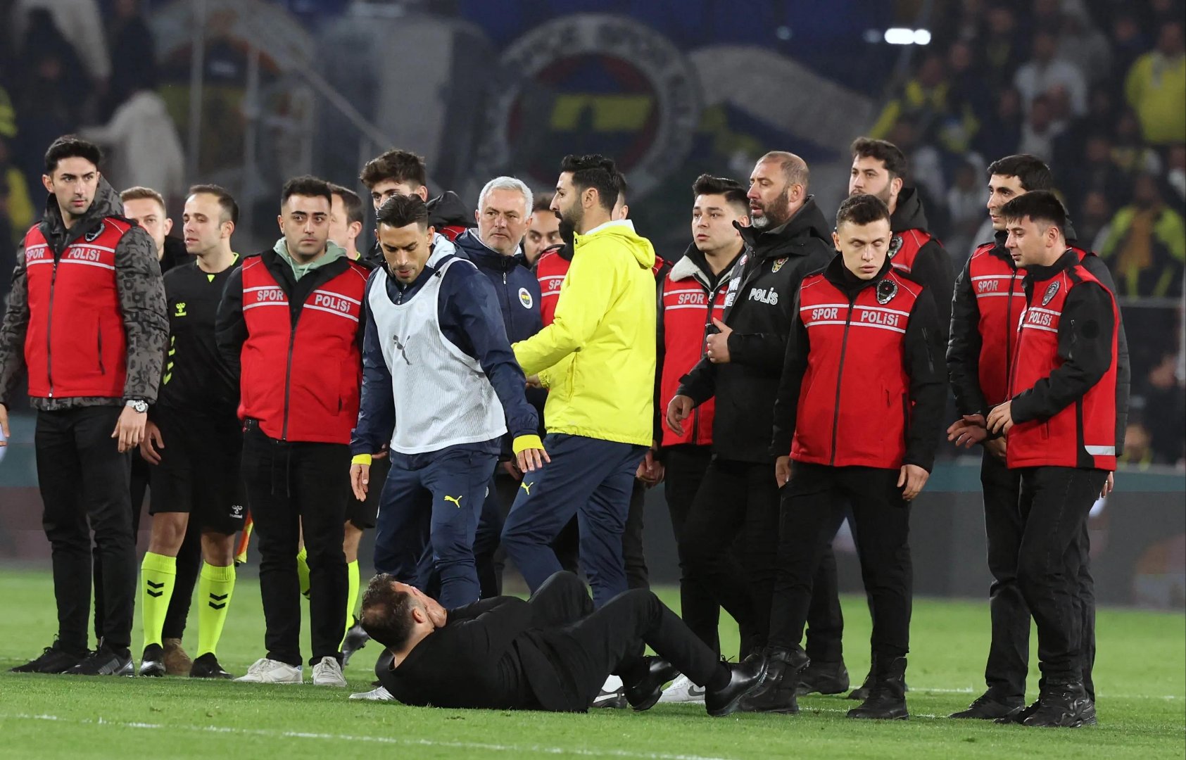 蒙特卡洛大师赛横扫戴维斯杯，穆雷统治全场