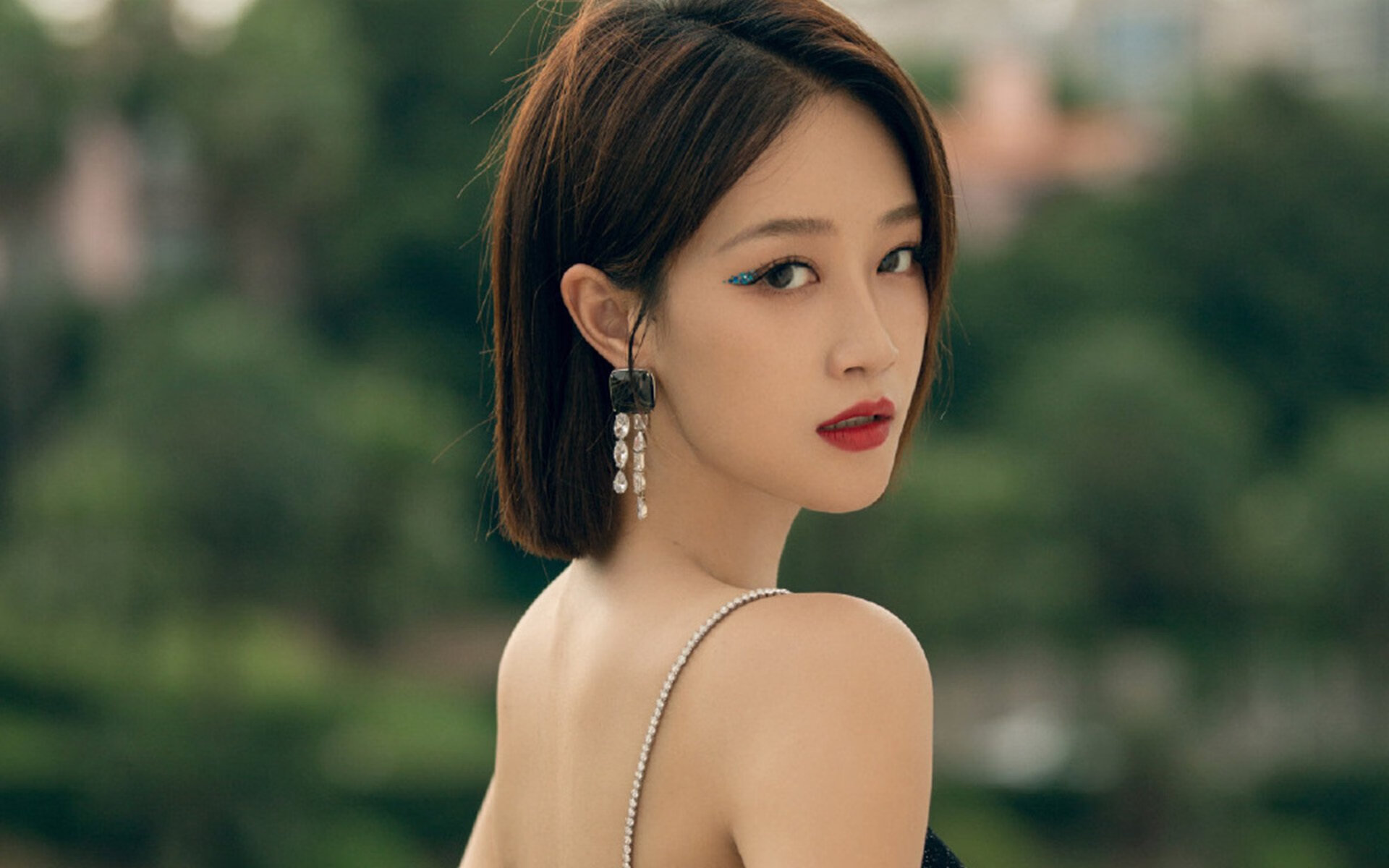 卡塔尔的铁桶阵与劳塔罗的尖刀，防守与进攻的艺术交响