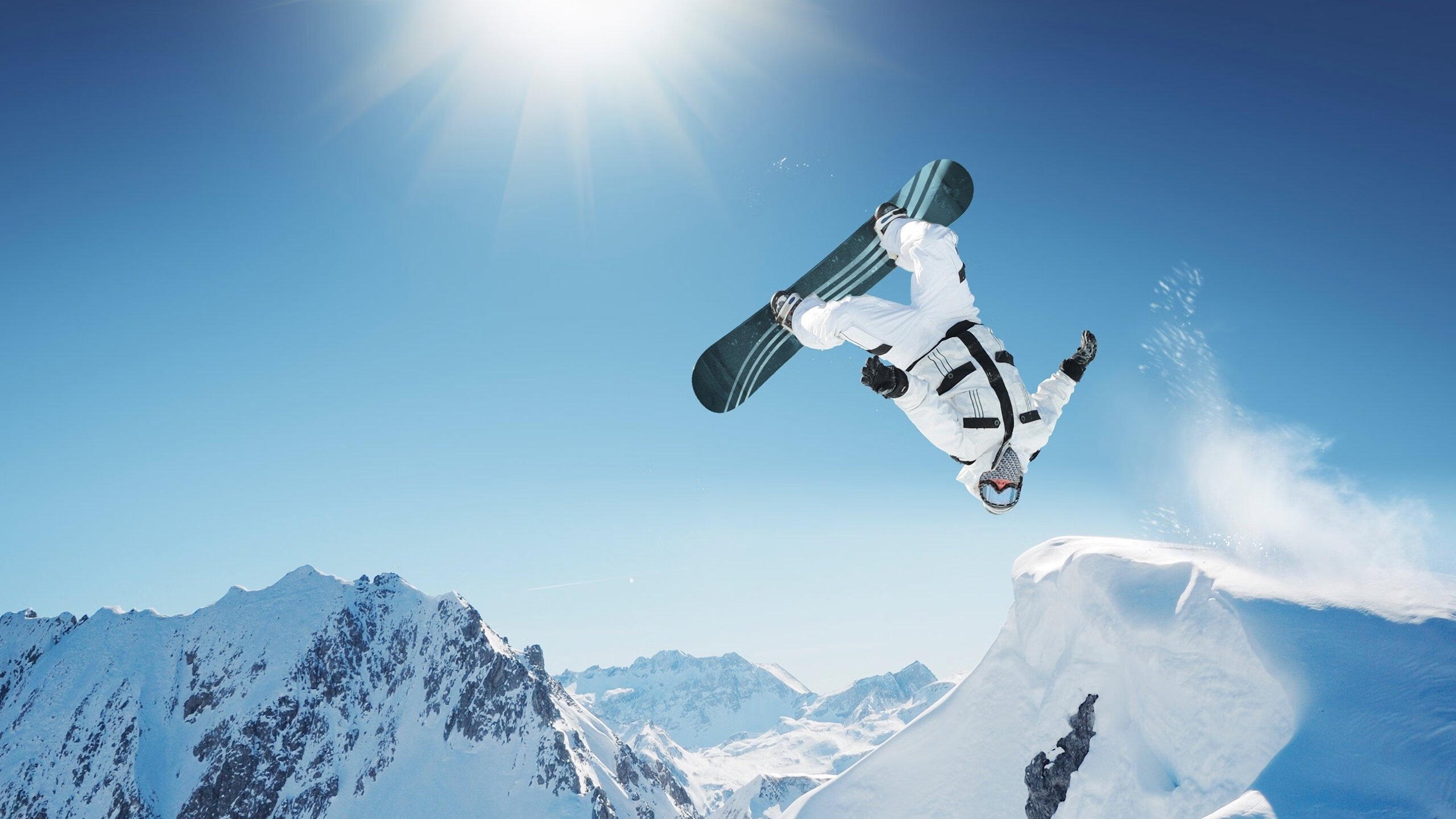 惊天跨界战!辽宁队借将拉文横扫魔术,最后三分钟看呆全球球迷